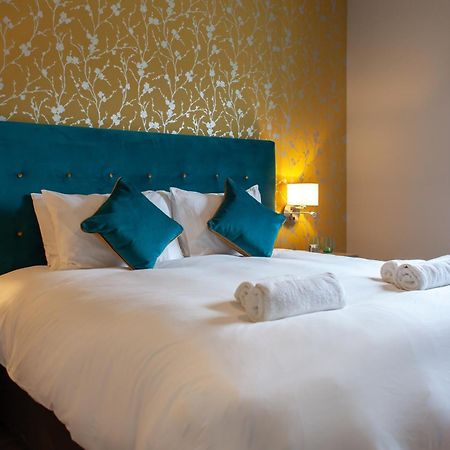 Coach House Inn Dorchester Room photo